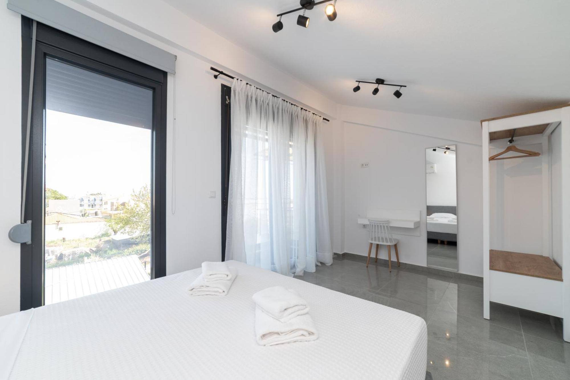 Kleoniki & Irida Residential Complexes Apartment Ofrinion Exterior photo